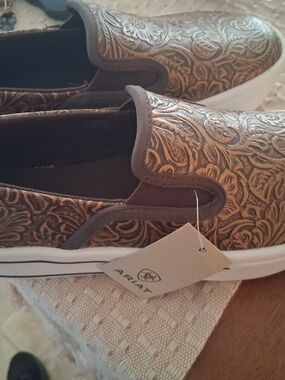 LAriat Skylar Embossed Slip-On Flats